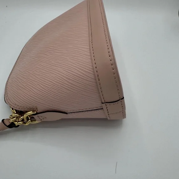 Authentic LOUIS VIUTTON EPI ALMA BB - Picture 7 of 11